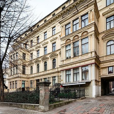 Kalnina Quiet Apartment In City Center Riga Ngoại thất bức ảnh