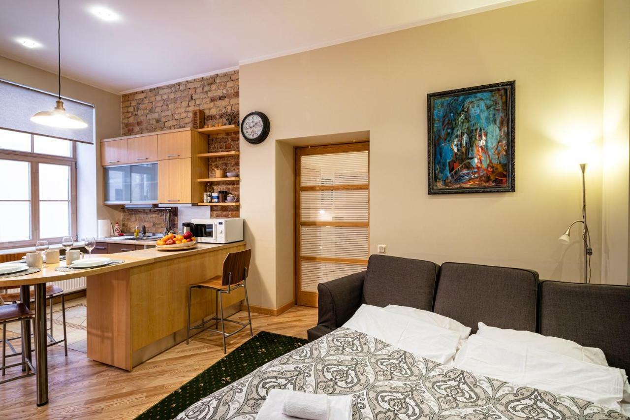 Kalnina Quiet Apartment In City Center Riga Ngoại thất bức ảnh