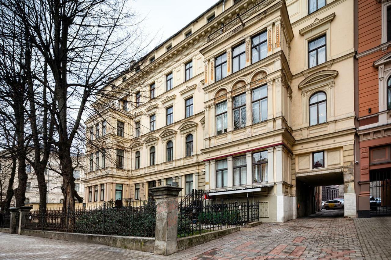 Kalnina Quiet Apartment In City Center Riga Ngoại thất bức ảnh