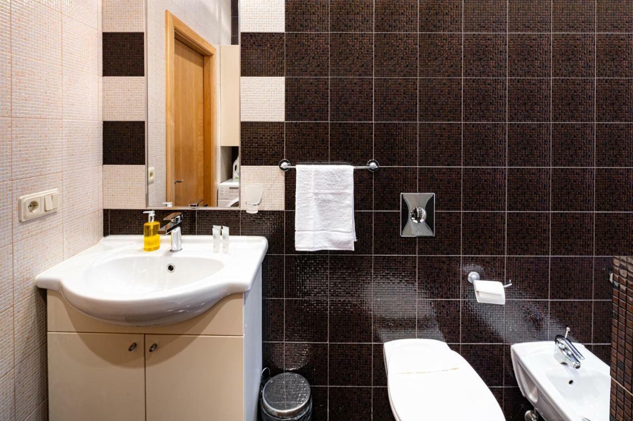 Kalnina Quiet Apartment In City Center Riga Ngoại thất bức ảnh